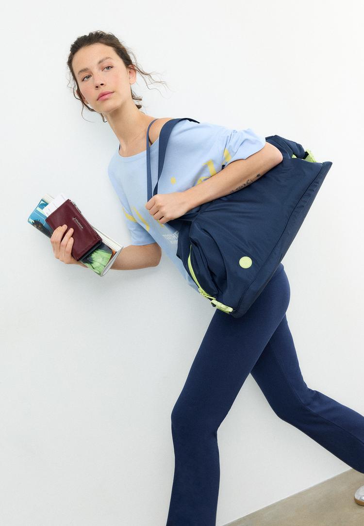 Stradivarius Τσάντα Με Αντίθεση Μπλε Os