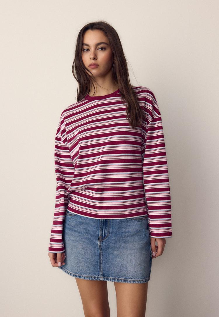 camiseta oversize manga larga rayas
