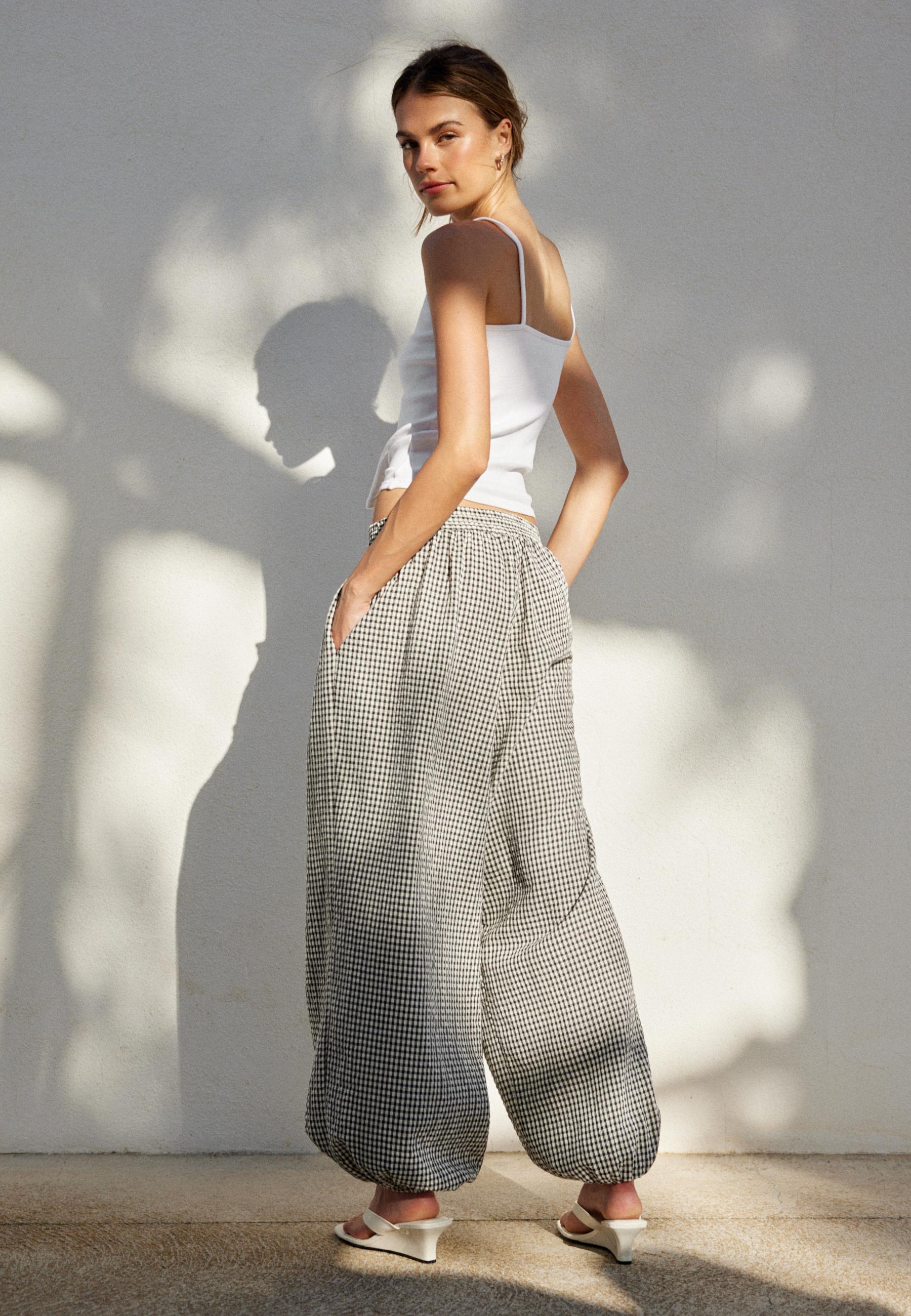 Check balloon trousers — Ecru
