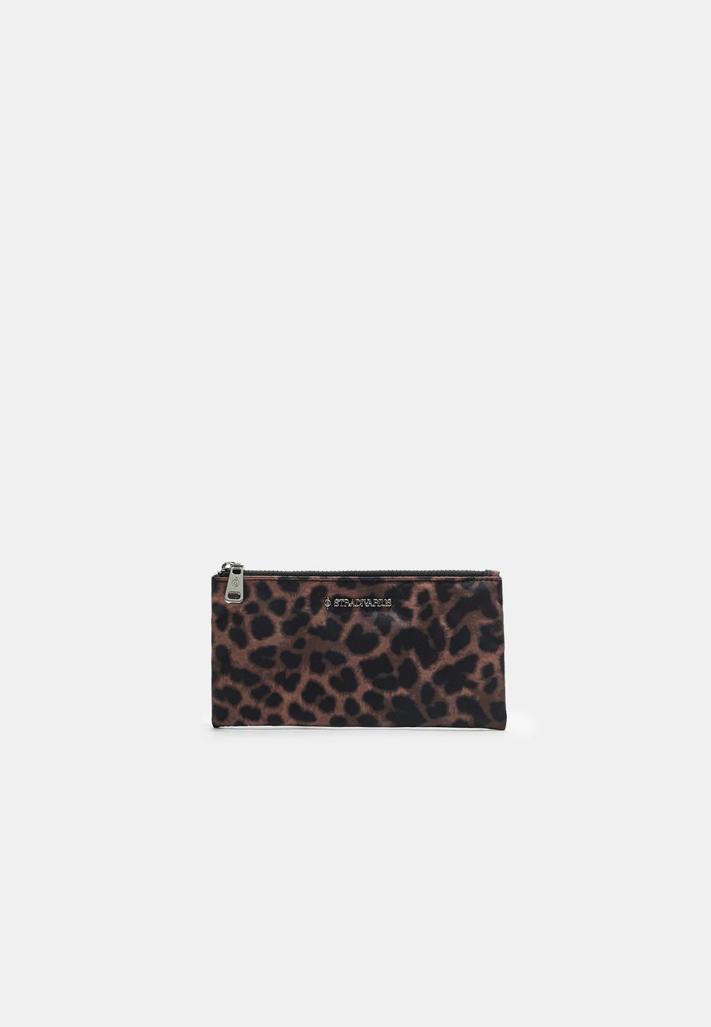 Neceser cremallera estampado leopardo