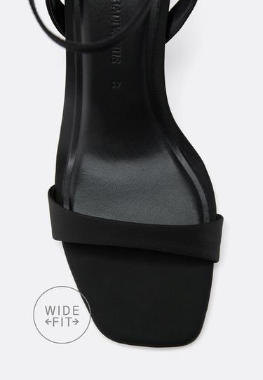 WIDE-LEG. Stiletto heel sandals — BLACK  4