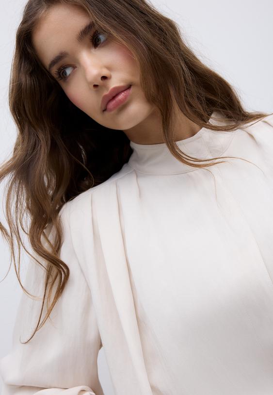 Stradivarius Blouson Fluide À Plis Écru Xl