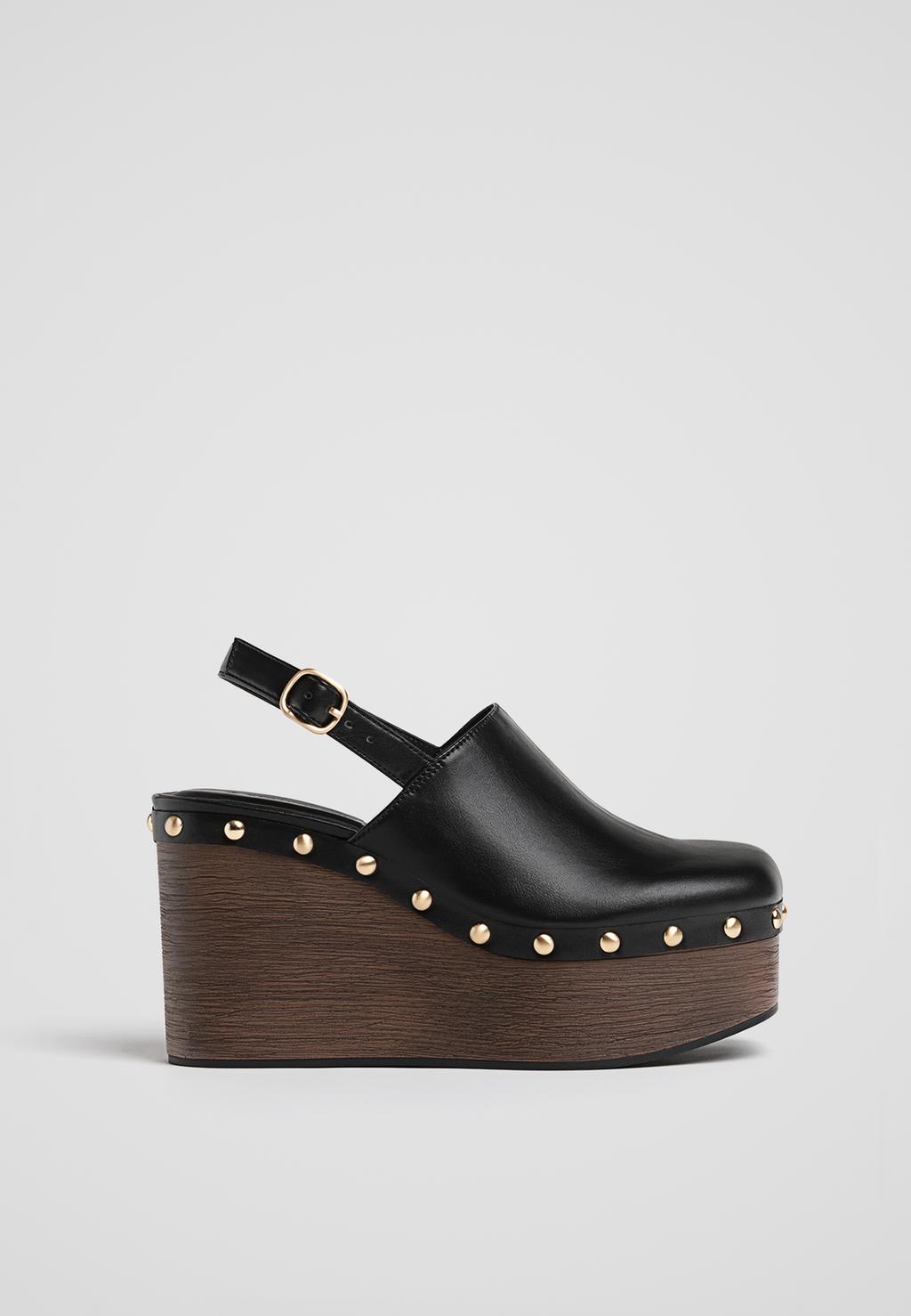 Studded platform wedges