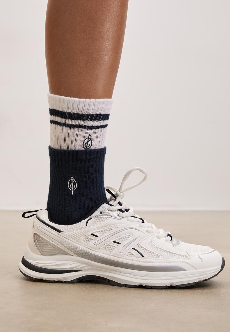 2 pack of striped and embroidered socks