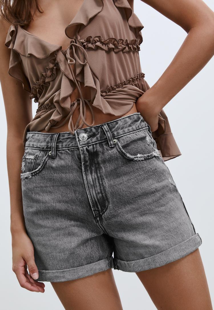d83 short mom fit