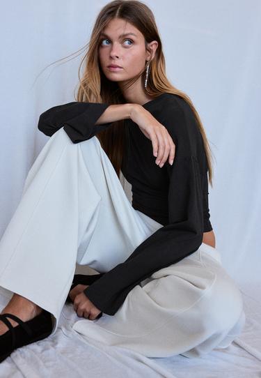 B11 Japanese long sleeve fitted waist T-shirt — Black 1