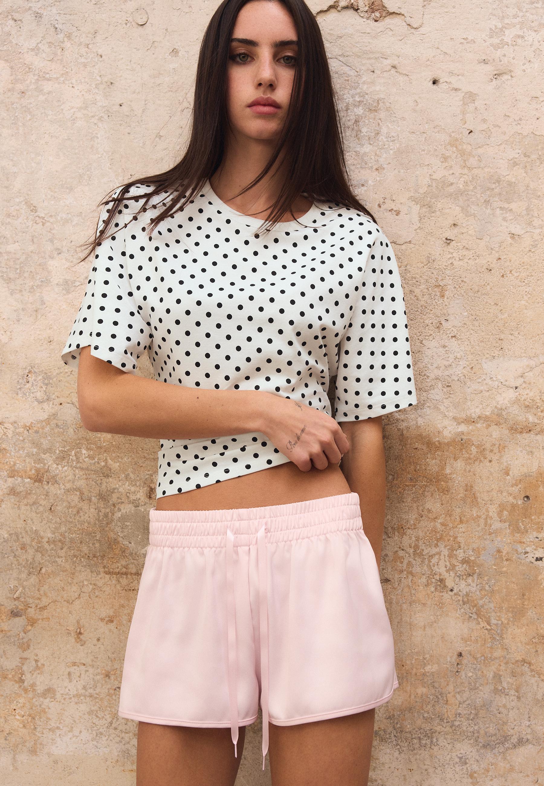 Satin mini shorts — Pastel pink