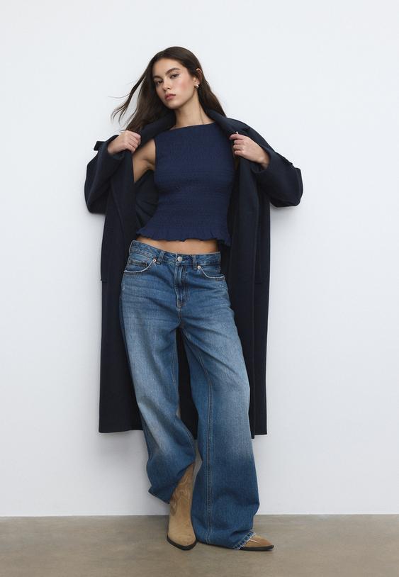 camiseta fruncida volantes