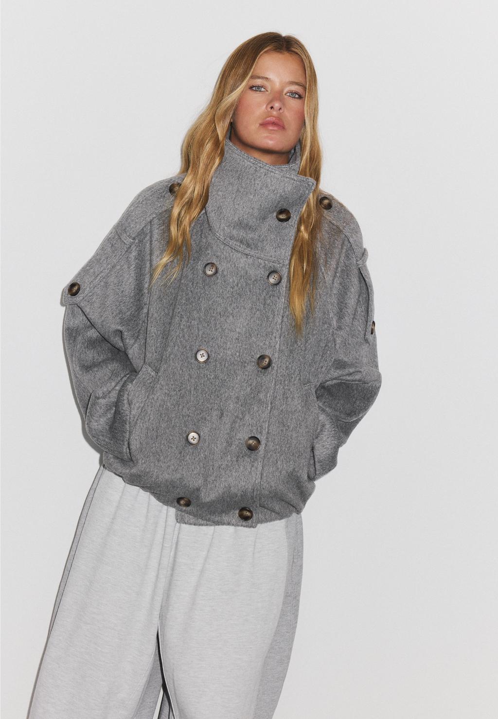 Oversize high neck coat