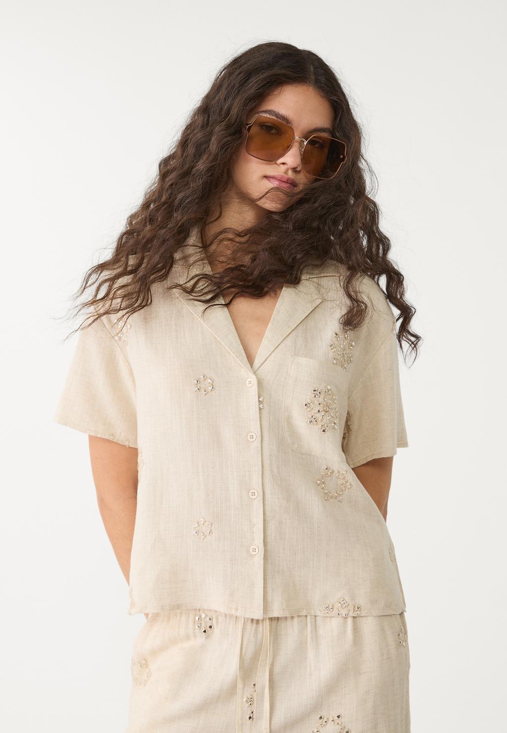 Embroidered linen blend shirt