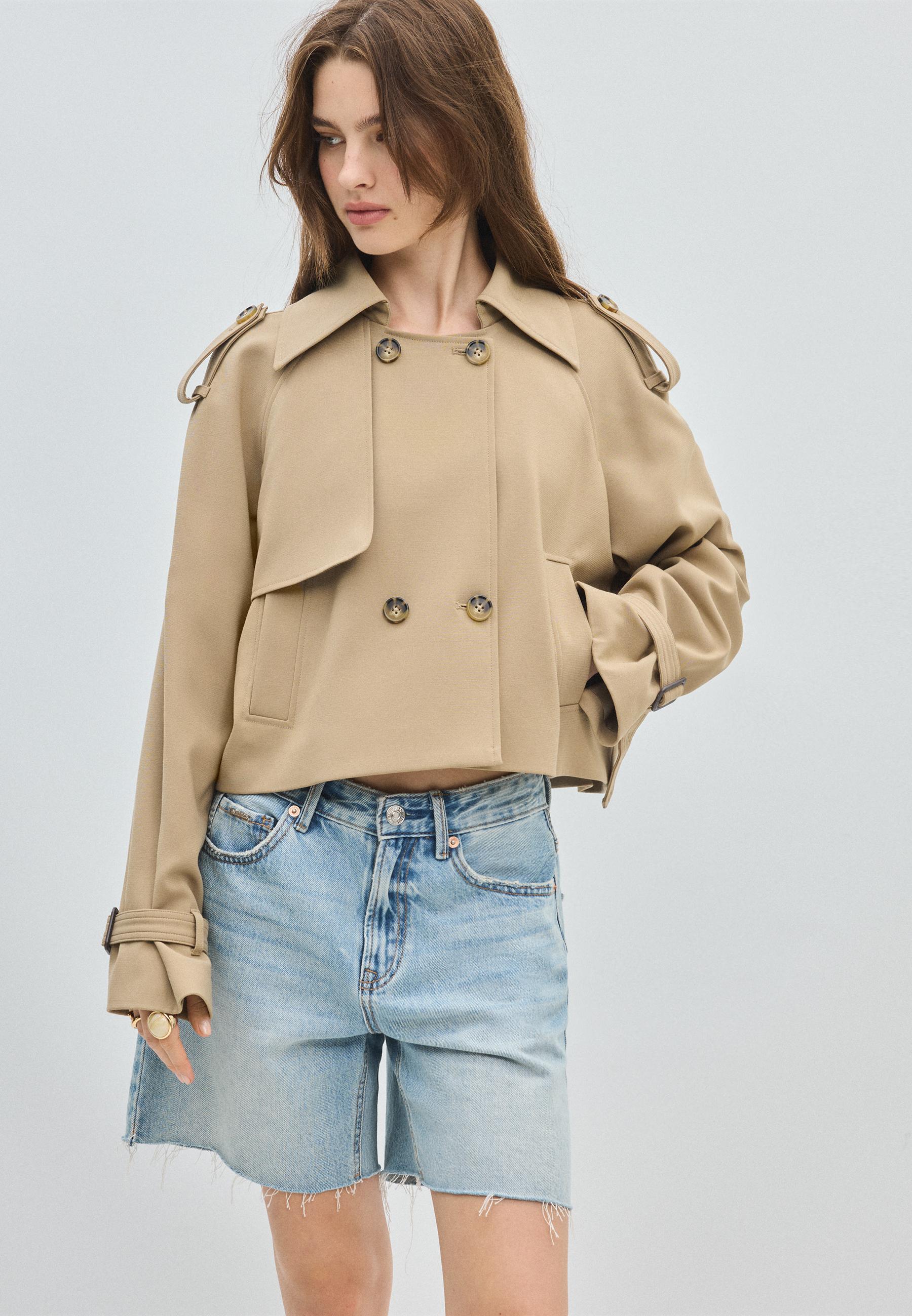 Short fluid trench coat — Khaki