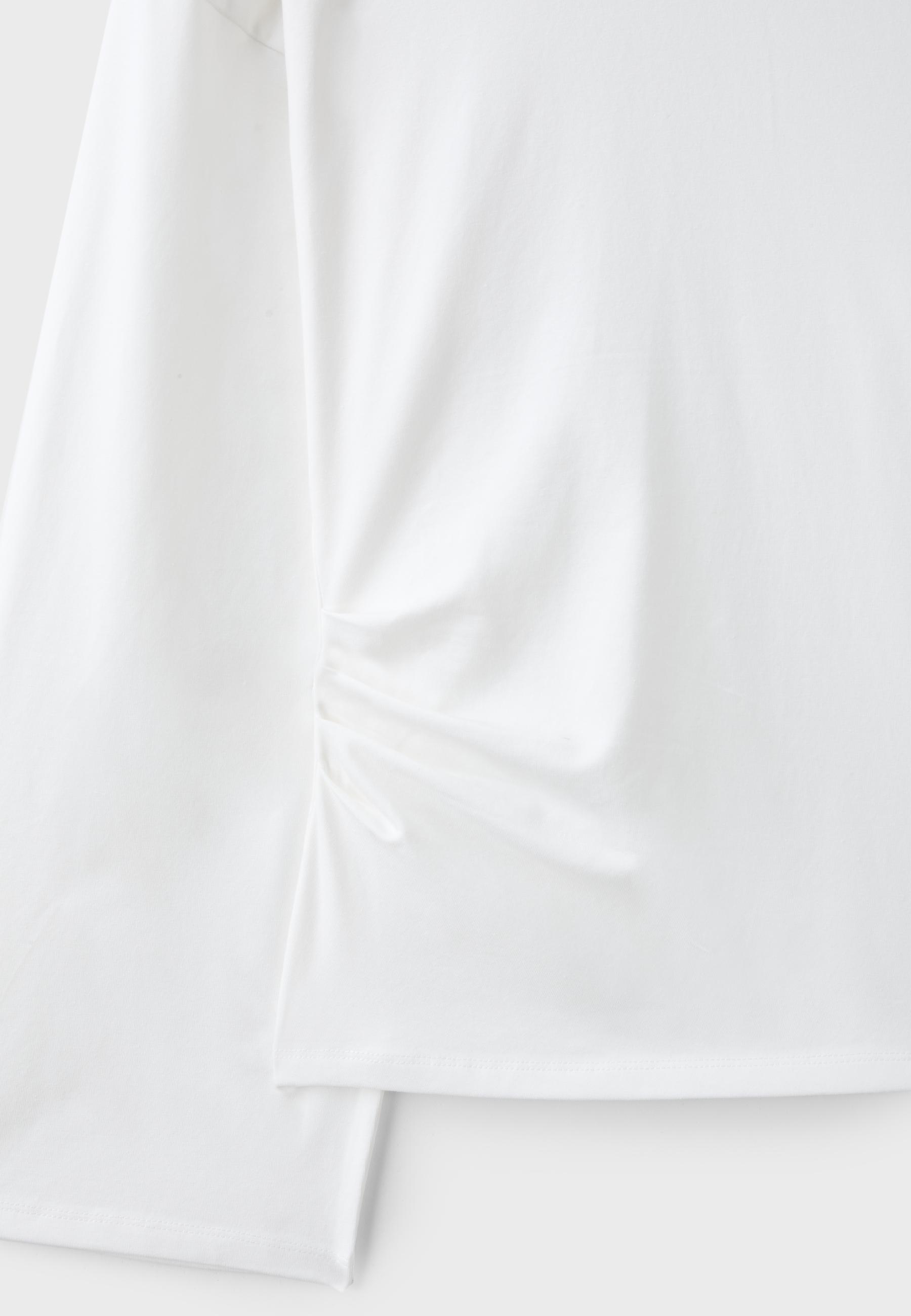 B11 Japanese-inspired long sleeve fitted waist T-shirt — Ecru