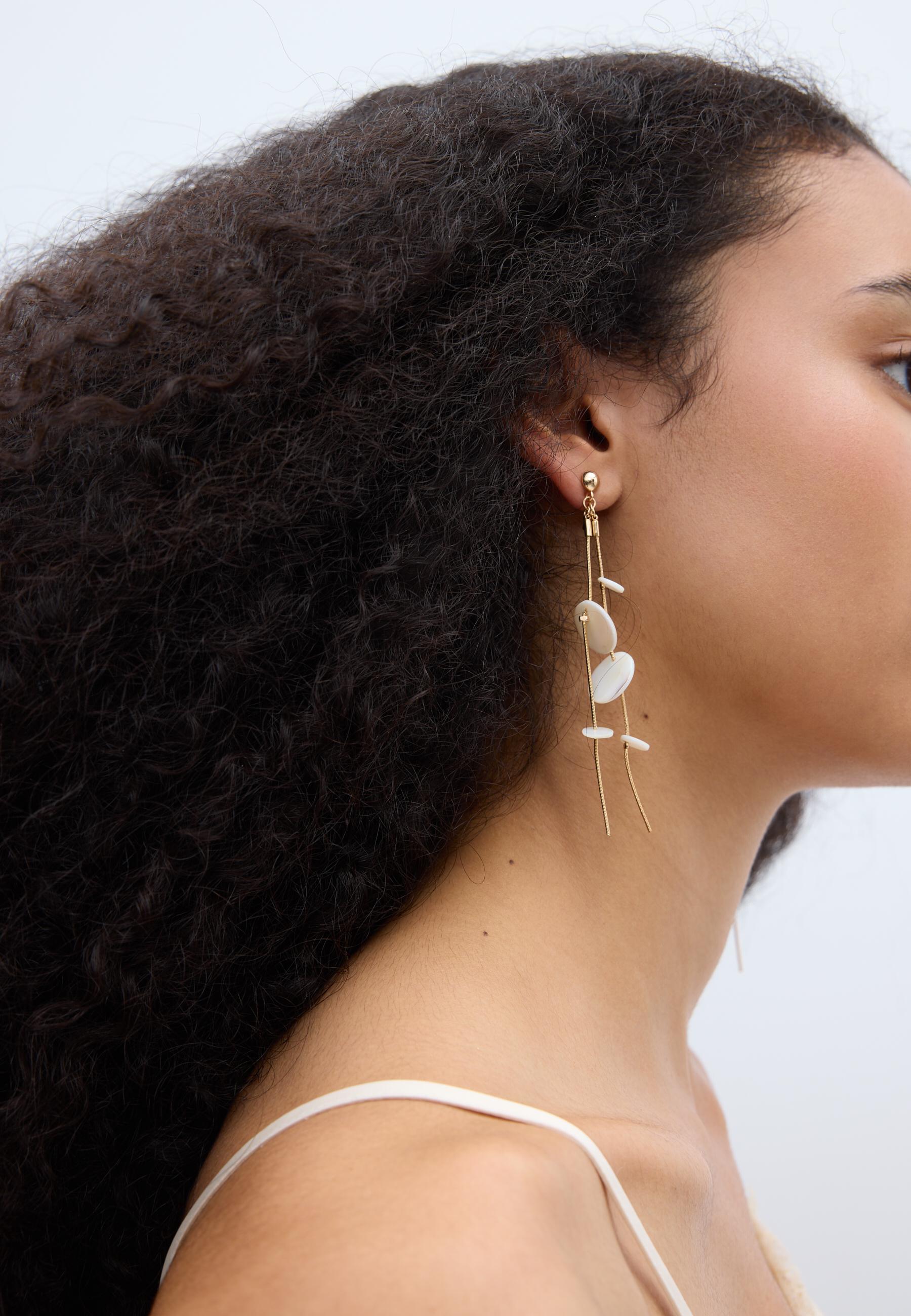 Mother-of-pearl effect dangle earrings — Gold