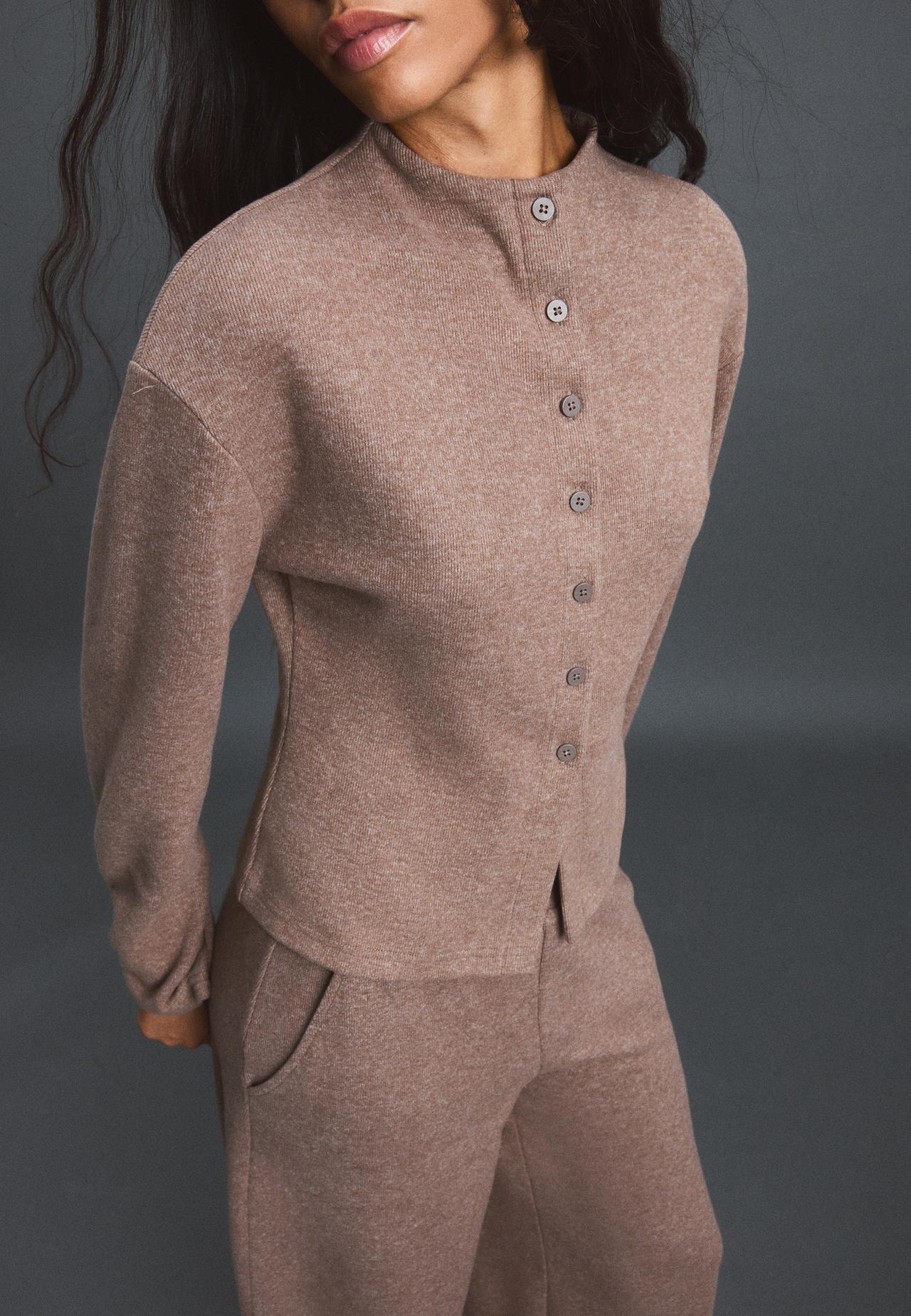 Stand collar knit cardigan — Brown