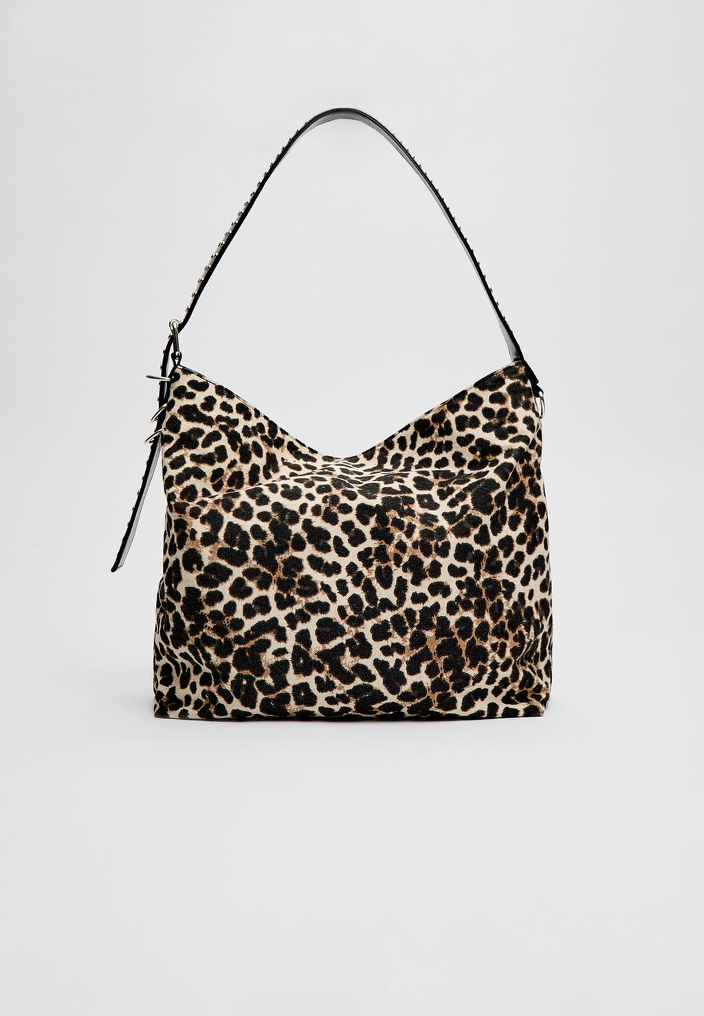 Bolso bucket estampado leopardo