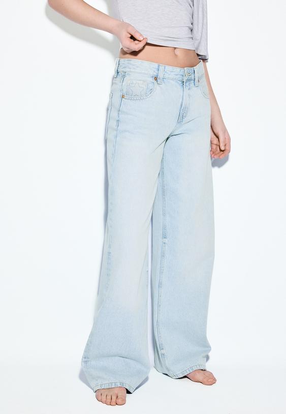 Stradivarius Low-Rise Wide-Leg Jeans With Star Detail Medium Light Blue Denim 4