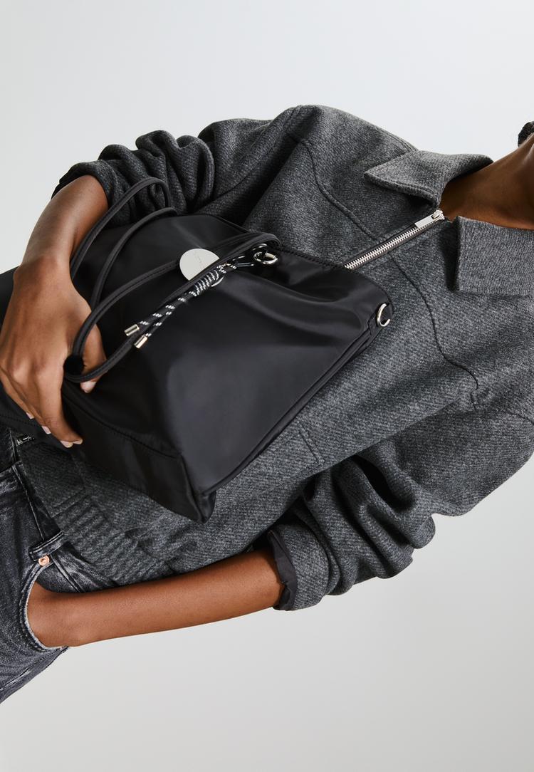 bolso shopper tejido charm