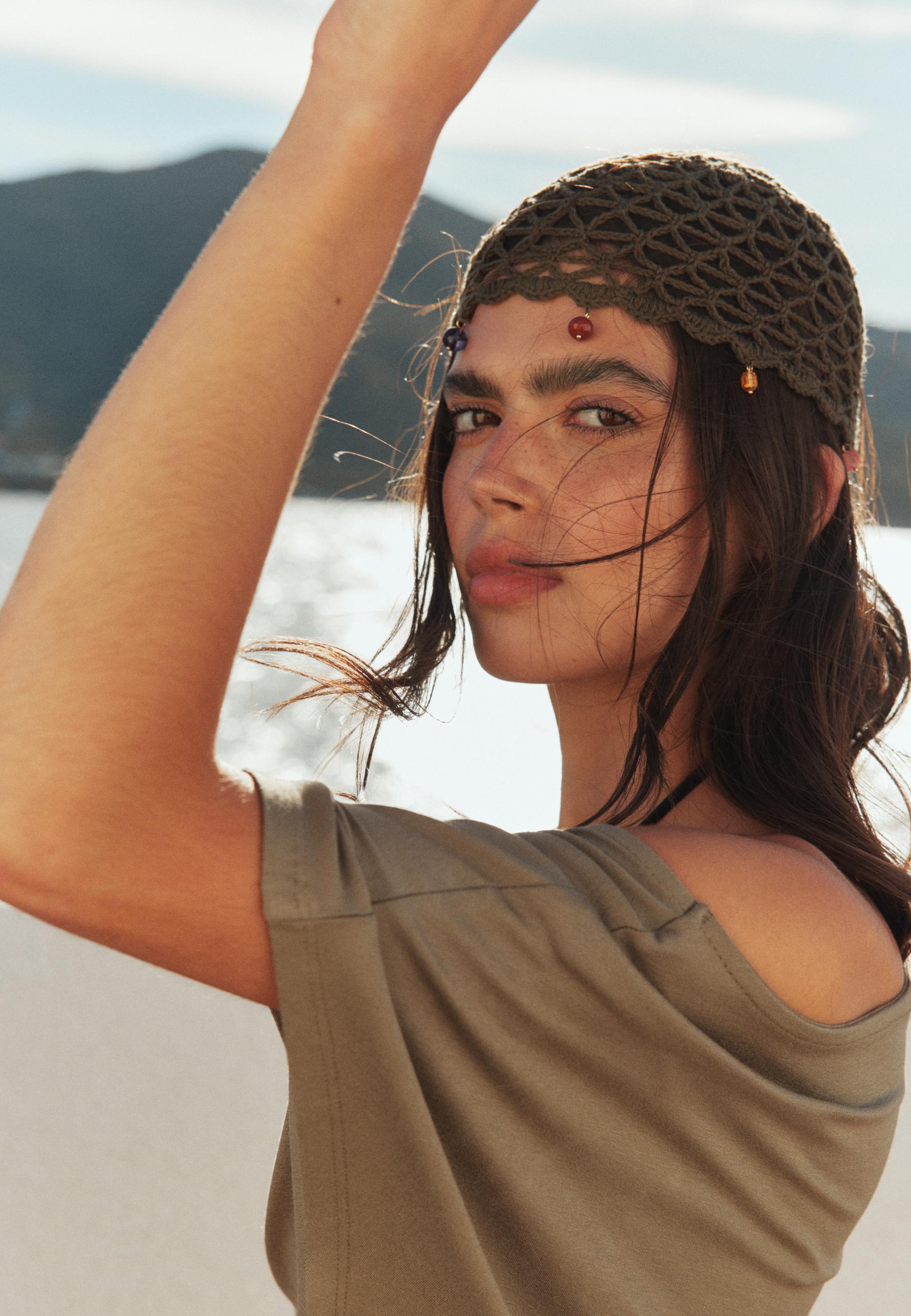 Beaded crochet cap — Khaki