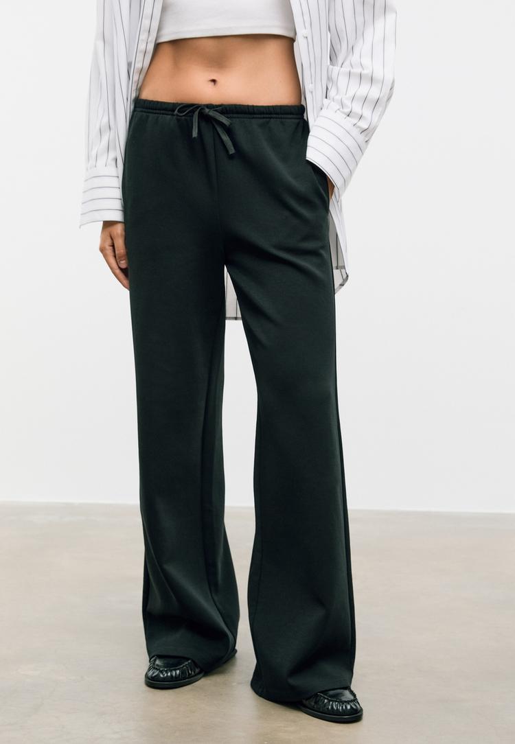 pantalon jogger cordones