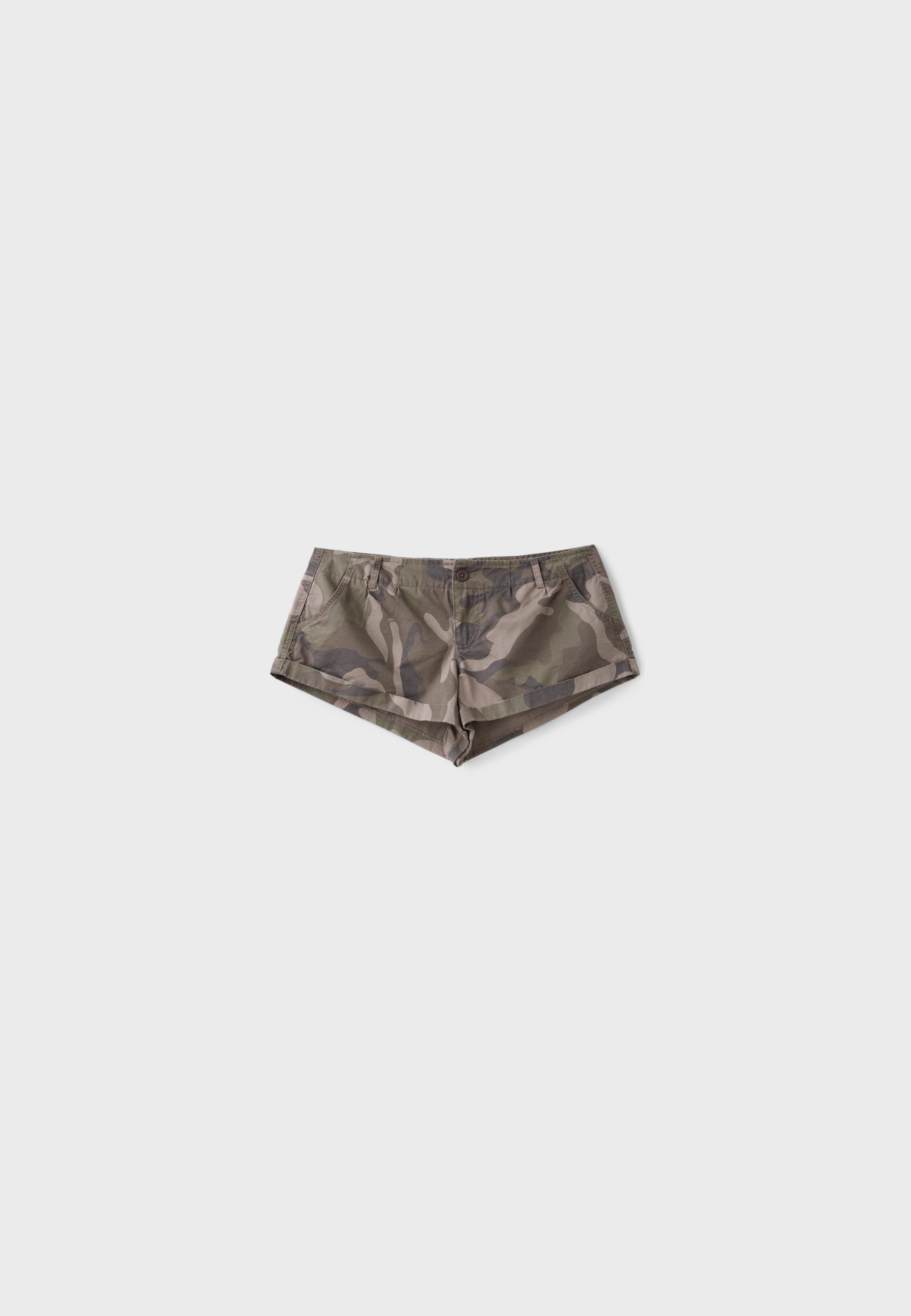 Printed regular-fit shorts — Khaki
