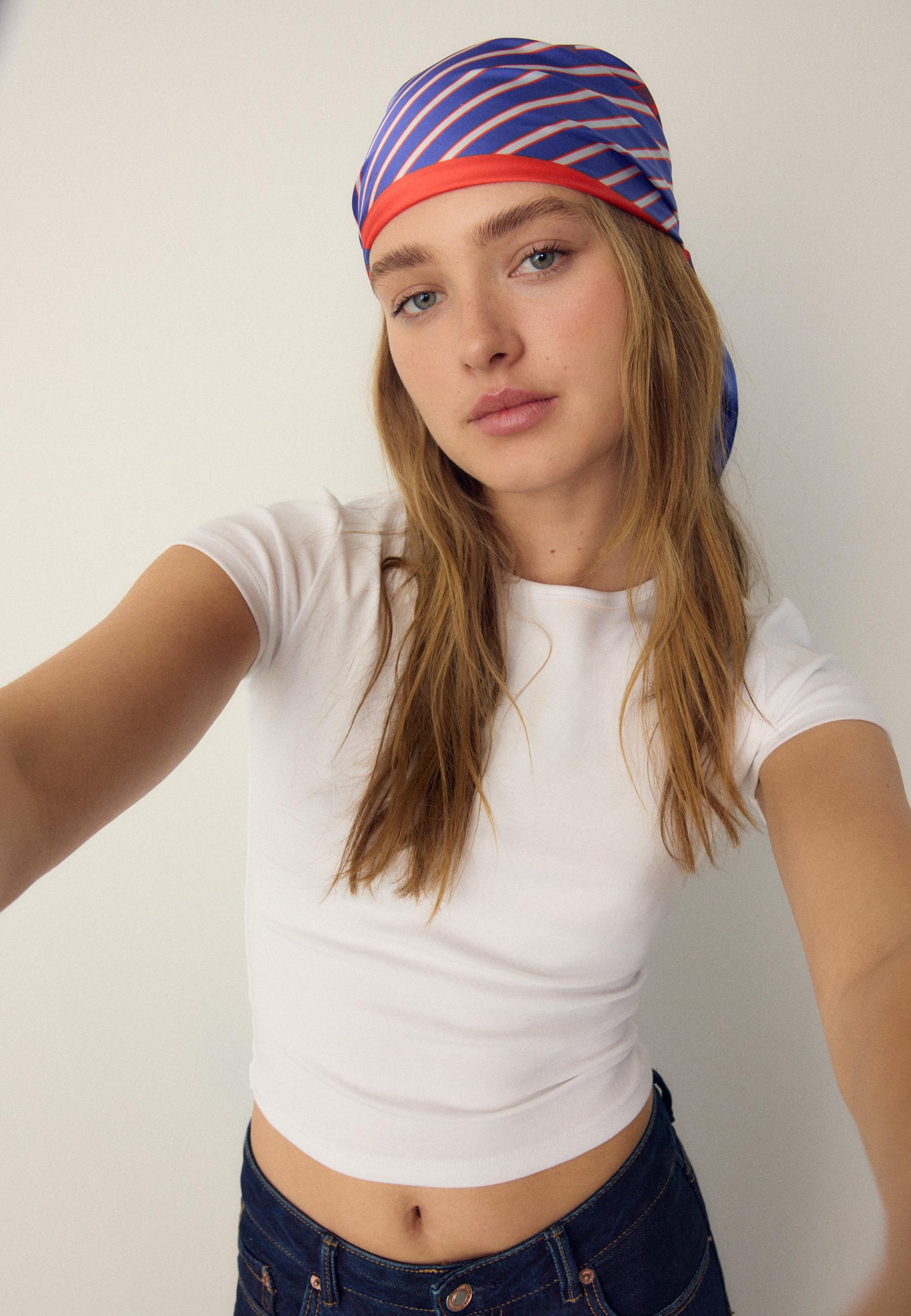 HORSESHOE SCARF — Blue