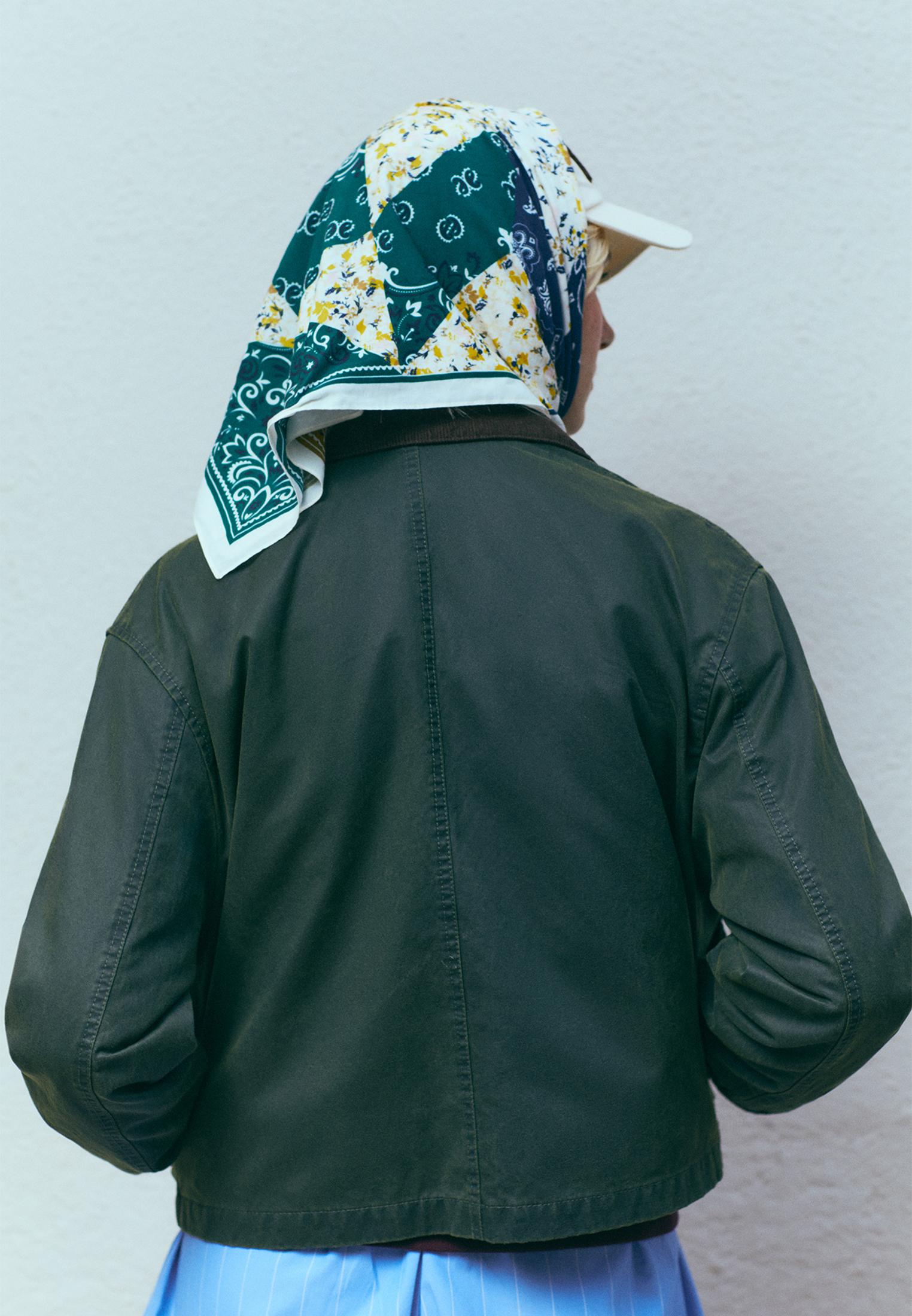 Contrast short waxed parka — Khaki