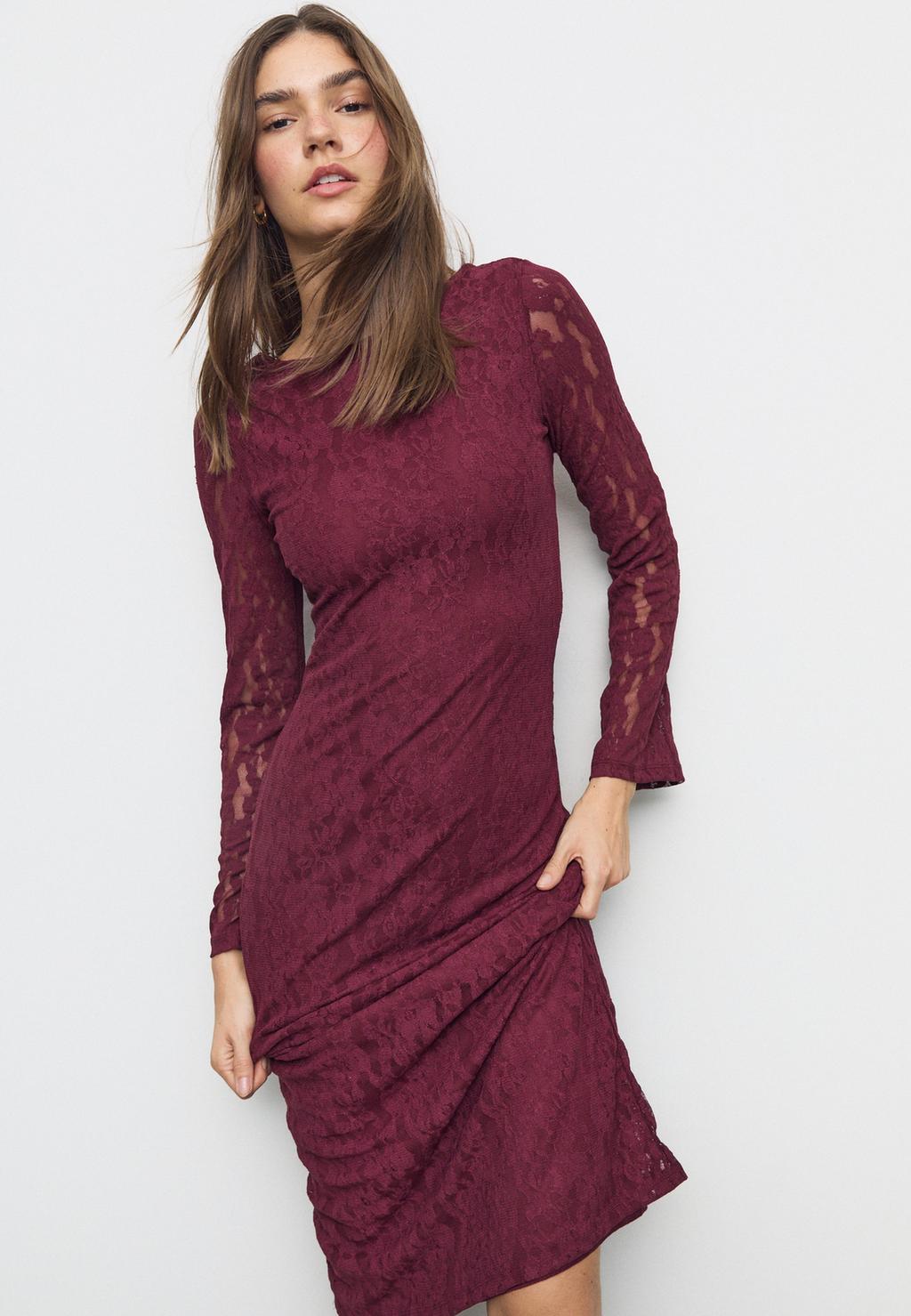 Robe midi en dentelle