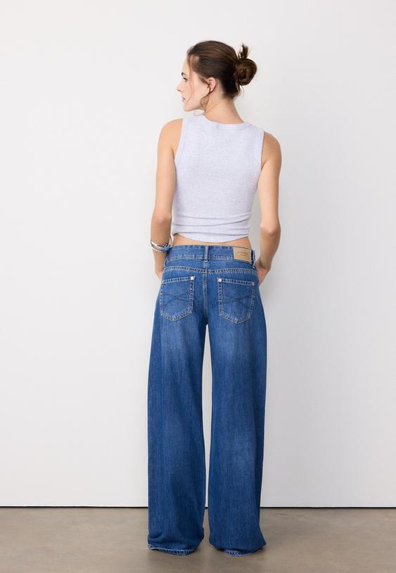 Stradivarius Low-Rise Double-Button Jeans Medium Blue Denim 4