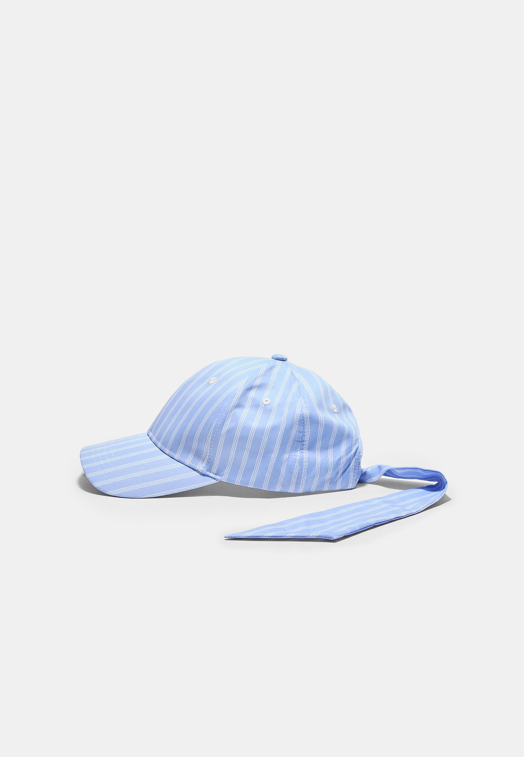 Fiyonklu çizgili şapka