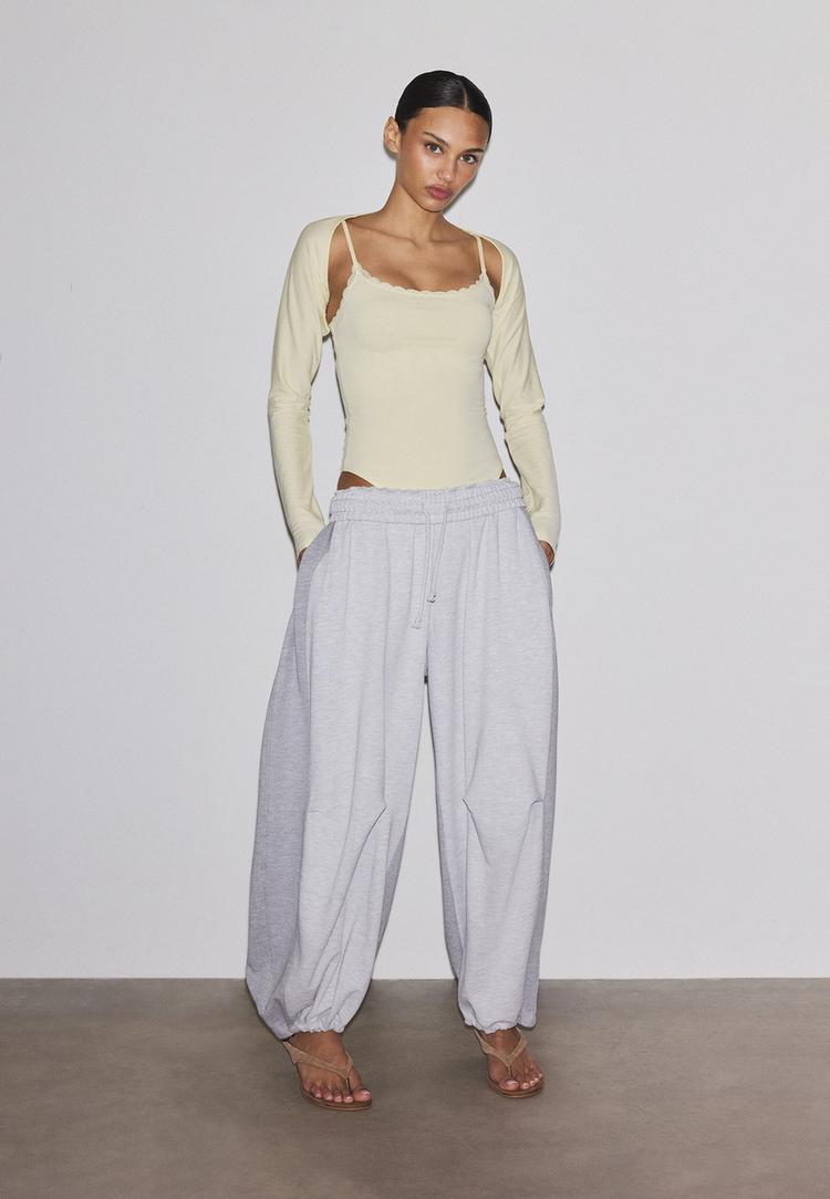 Stradivarius Κορμάκι Με Τιράντες Και Δαντέλα Κίτρινο Παστέλ L