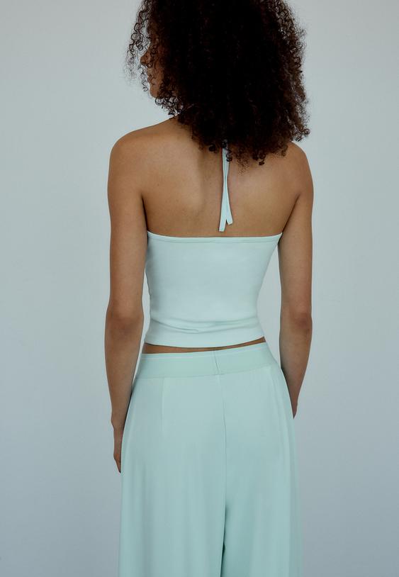 top ajustado halter