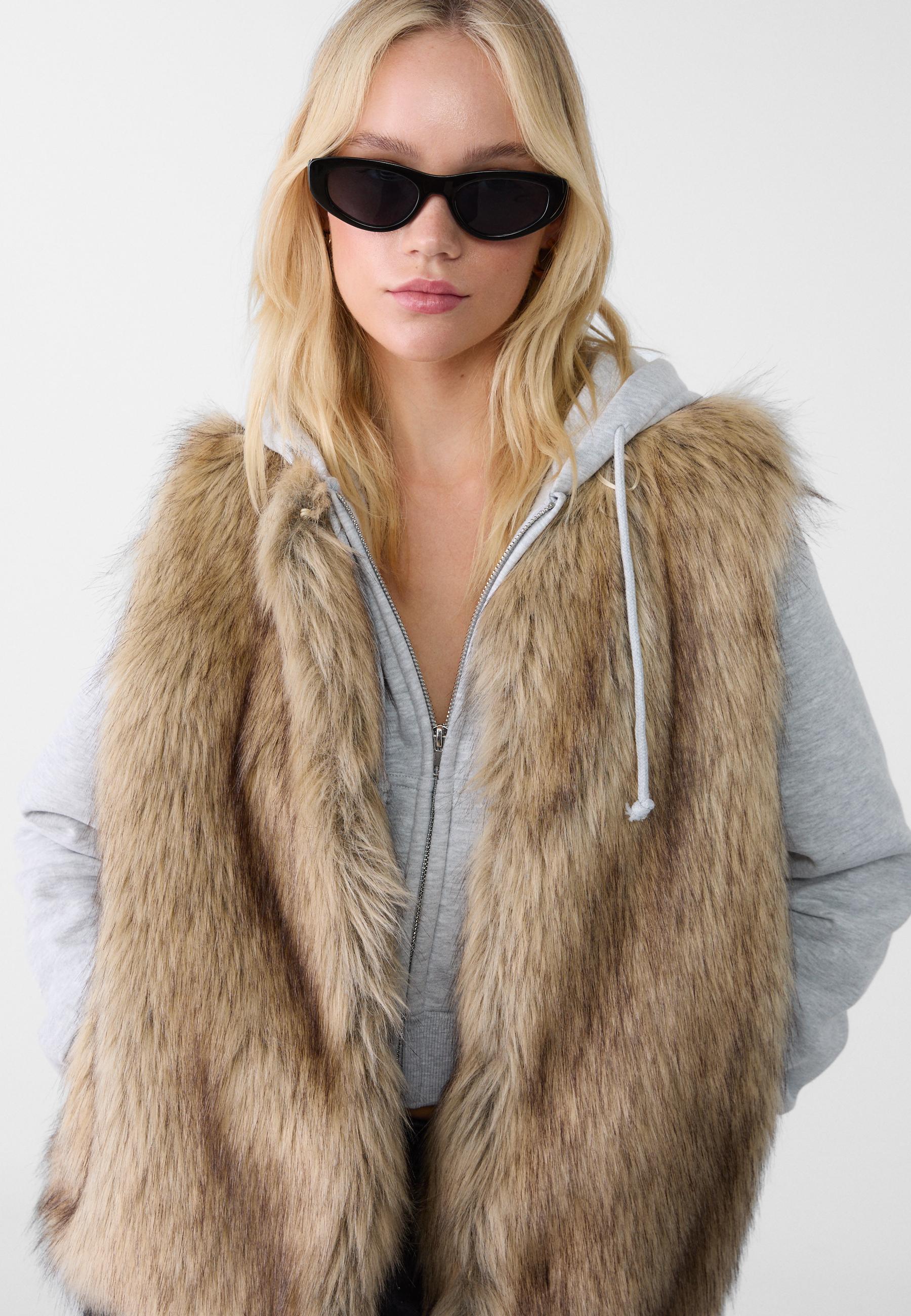 Faux fur gilet