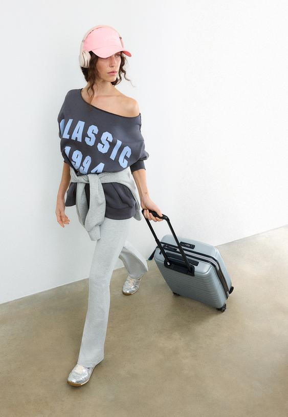 sudadera cuello barca estampada