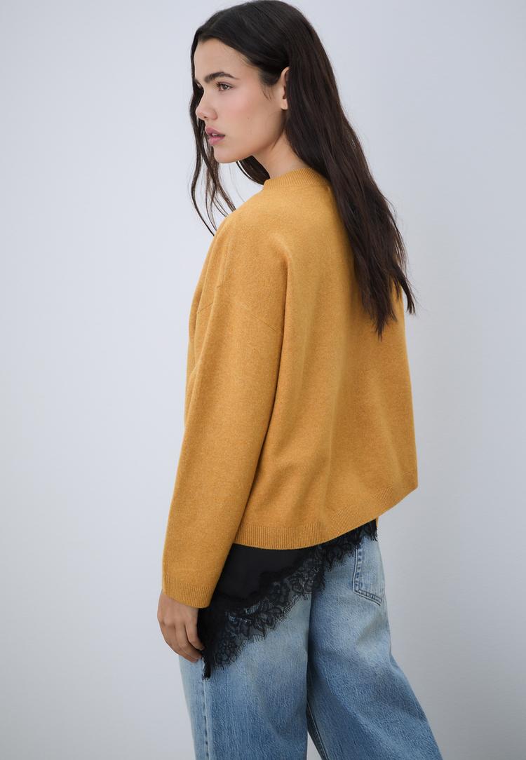 pull basique en maille au toucher doux