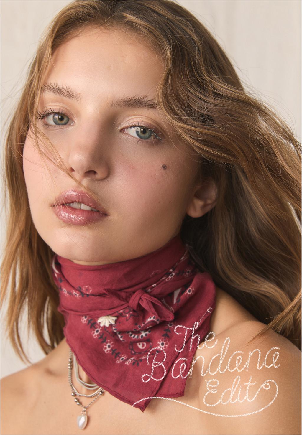 Bandana imprimé avec broderies