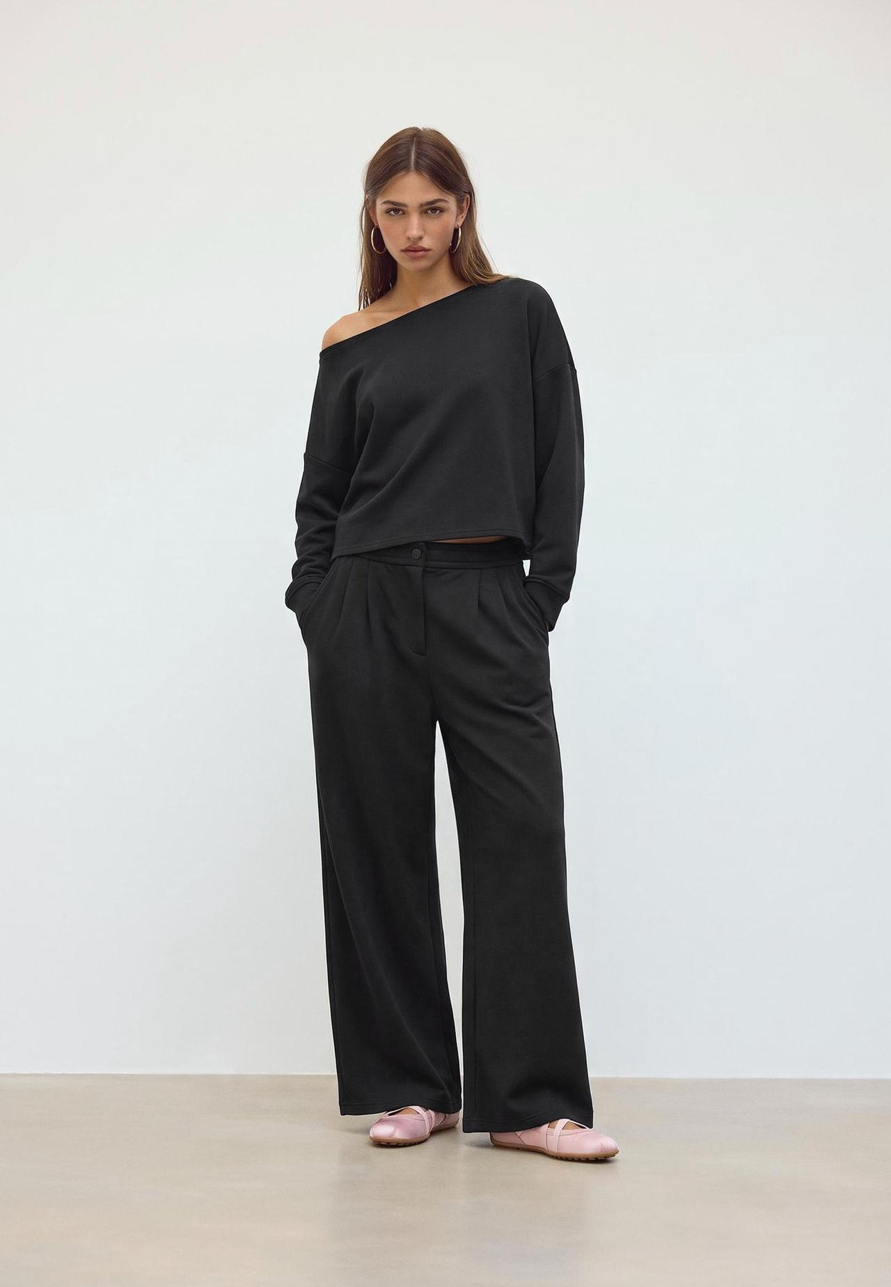 Soft-touch darted trousers — Black