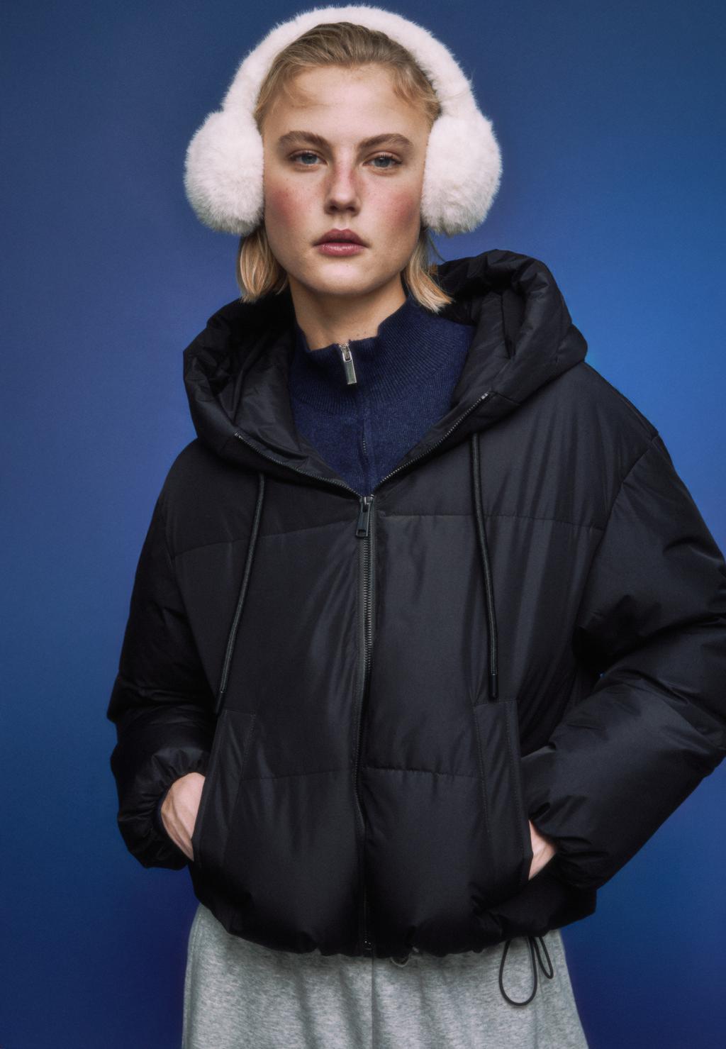 Oversize puffer jacket with hood