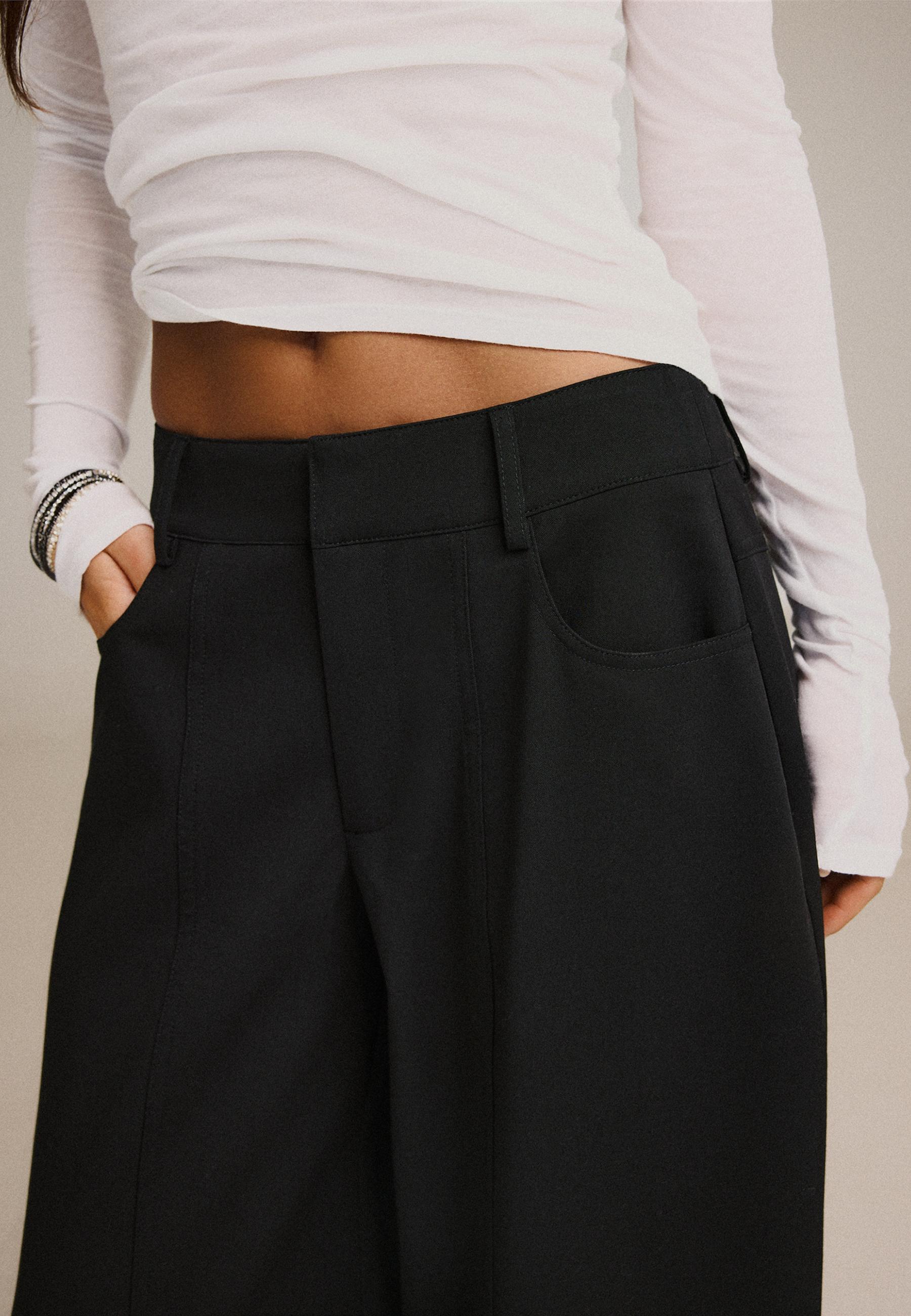 Tailored barrel trousers — Black
