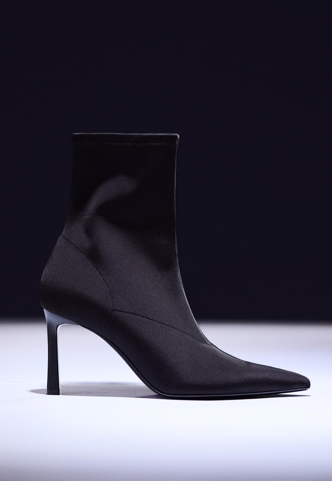 Fabric ankle boots with stiletto heel