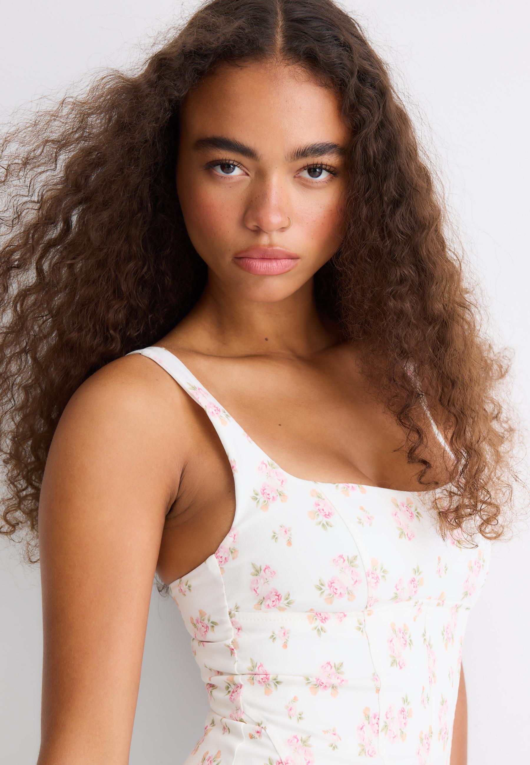 Short bodice dress — Pale pink