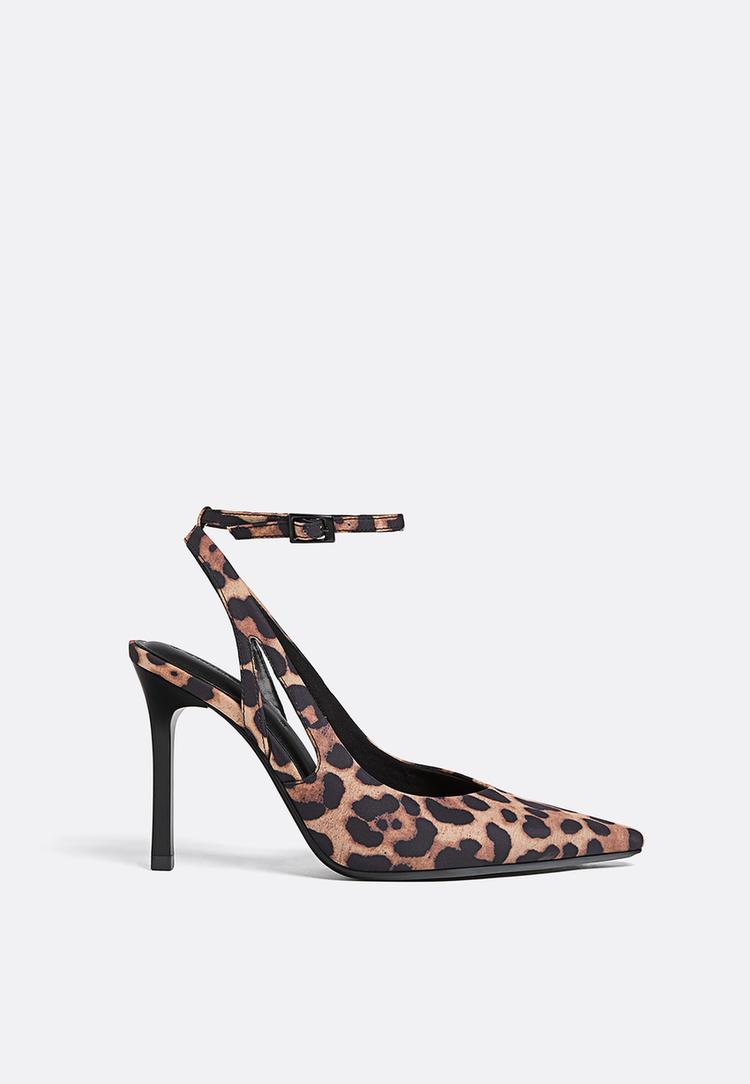 leopard print high heel shoes