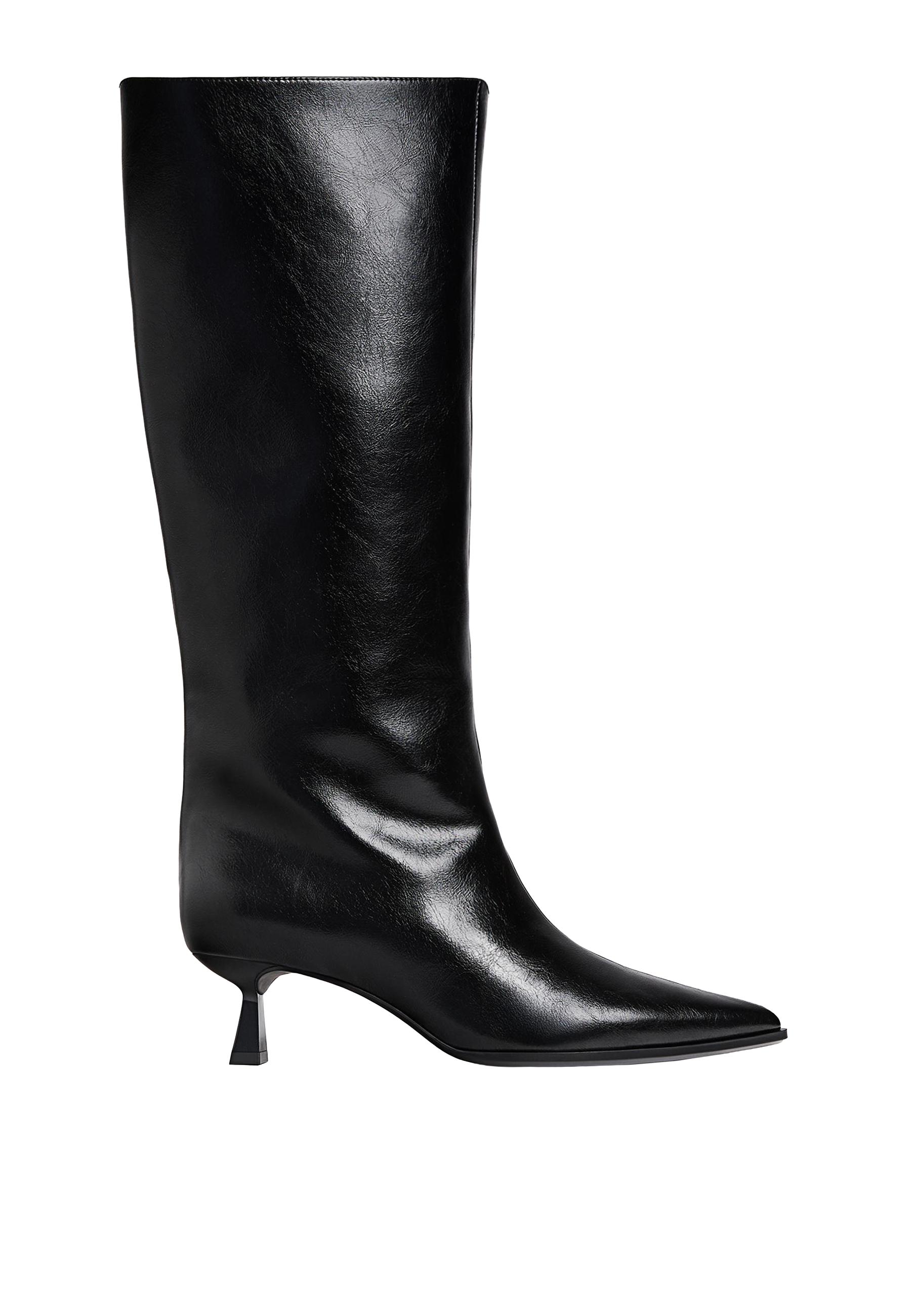Kitten heel boot — BLACK