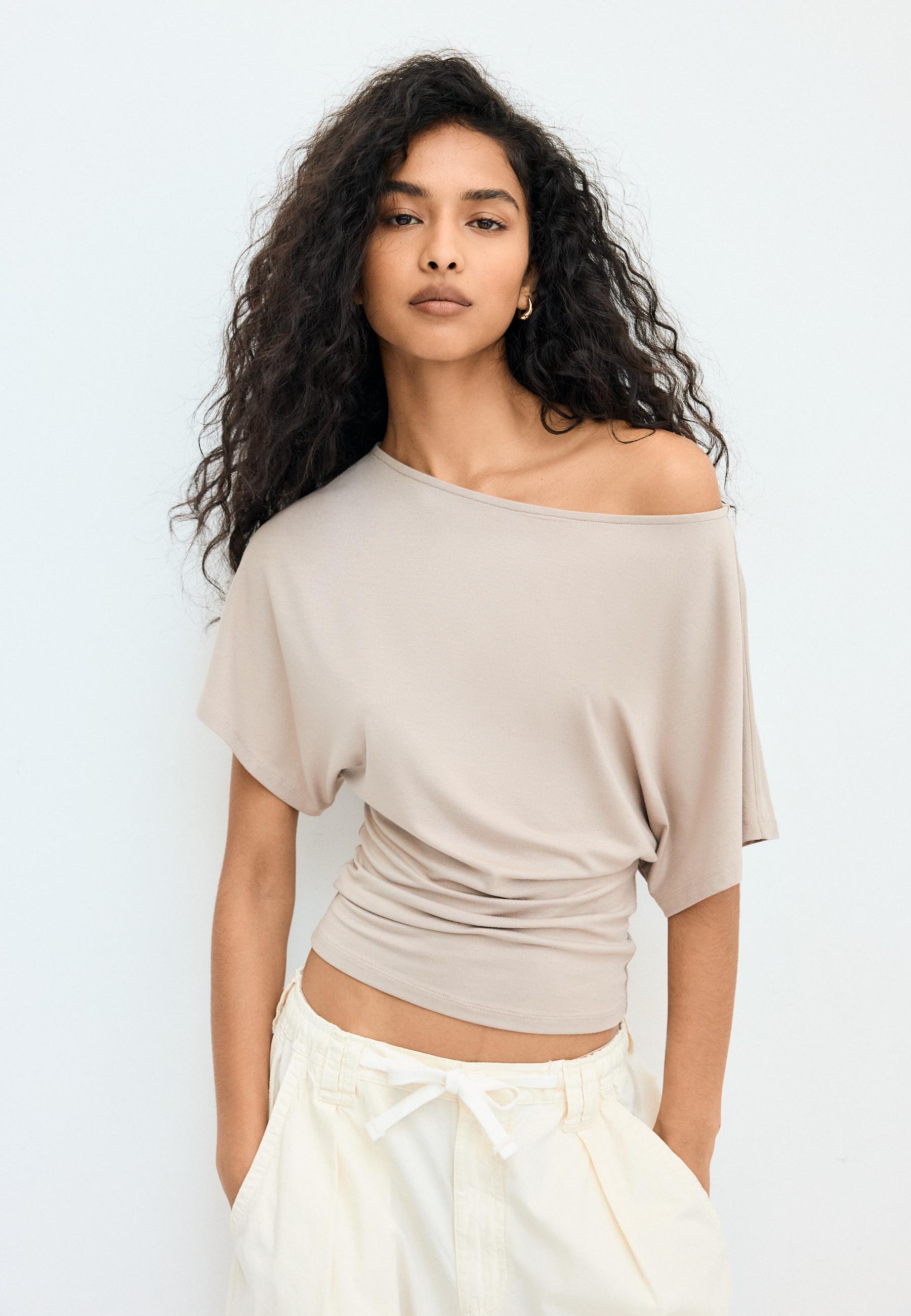 Short sleeve boat neck T-shirt — Brown