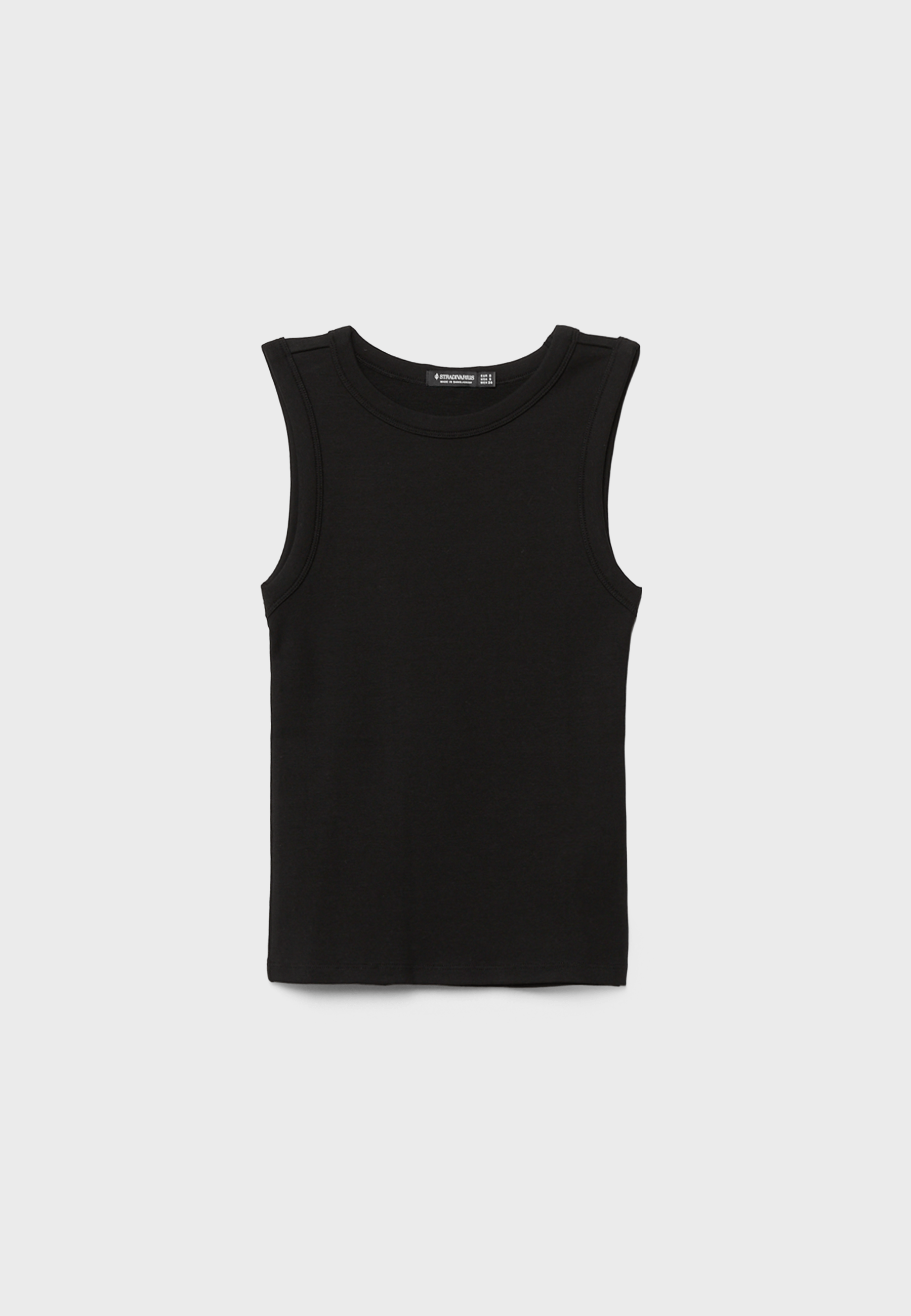 B04 Basic fitted sleeveless top — Black