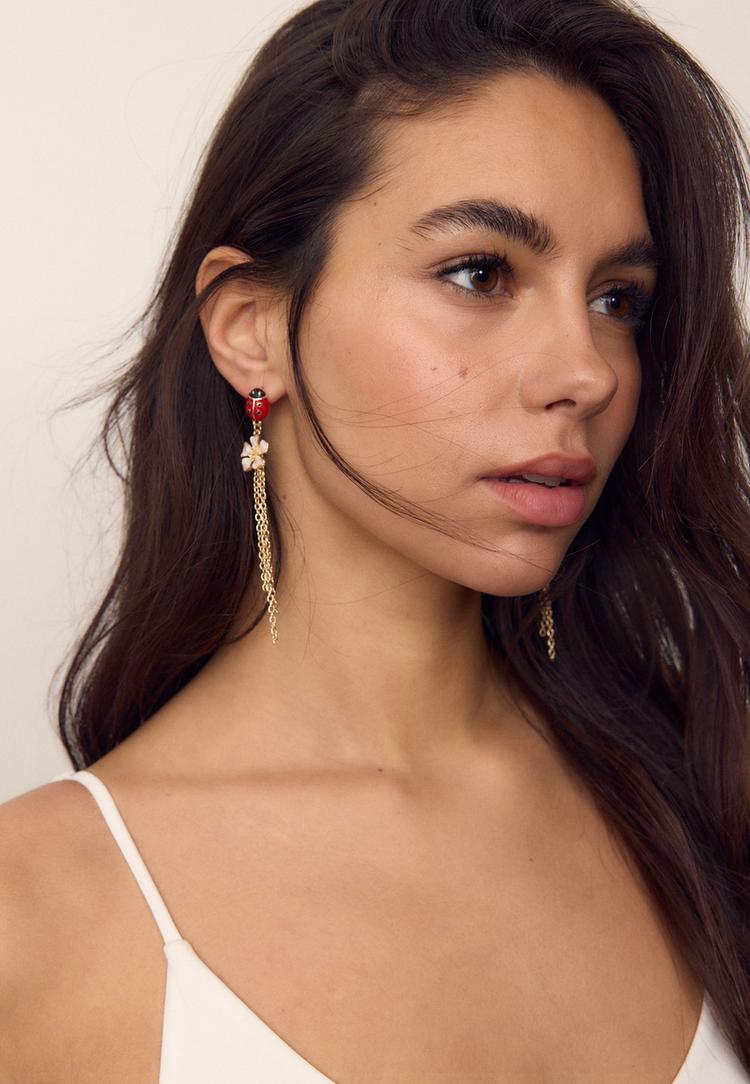 conjunto 2 brincos compridos garden