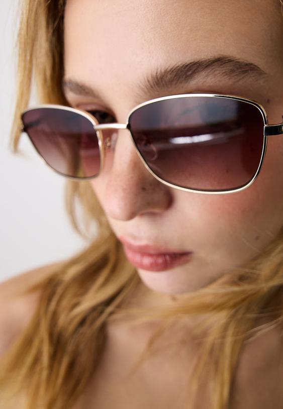 occhiali metallici quadrati