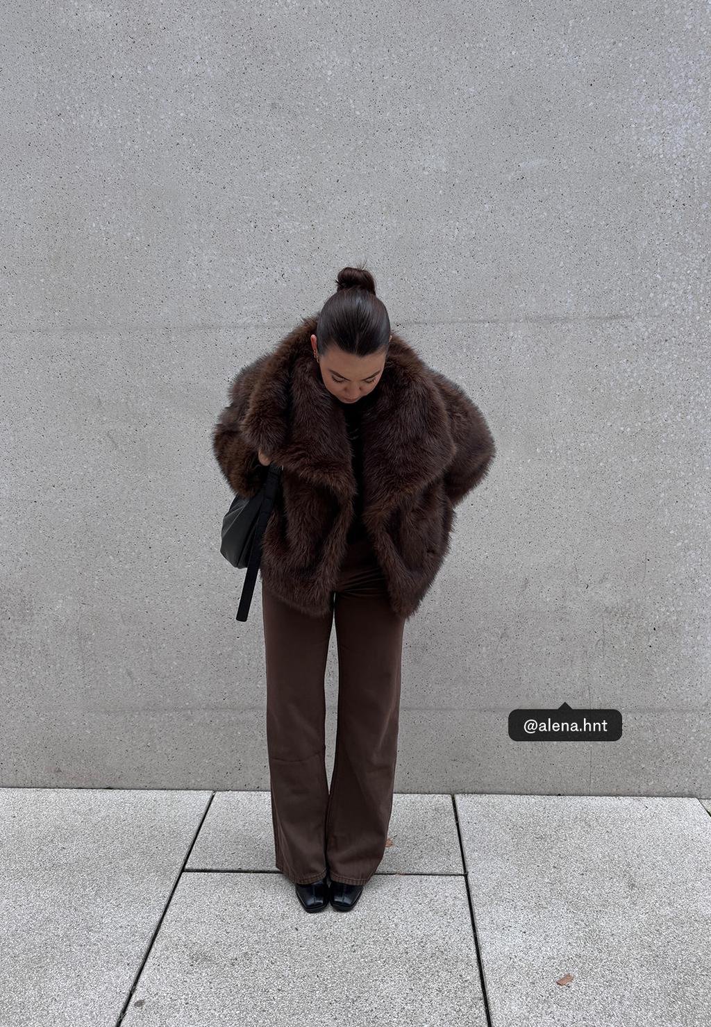 D91 بنطال جينز بساق عريضة وخصر منخفض