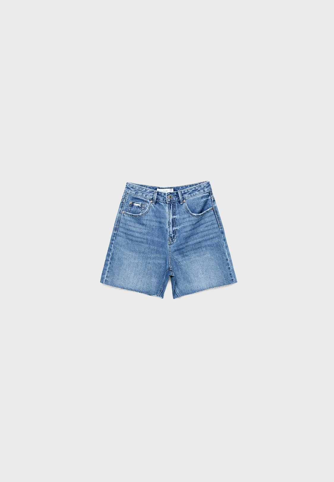 D93 Longline denim shorts mode wanita Stradivarius Indonesia