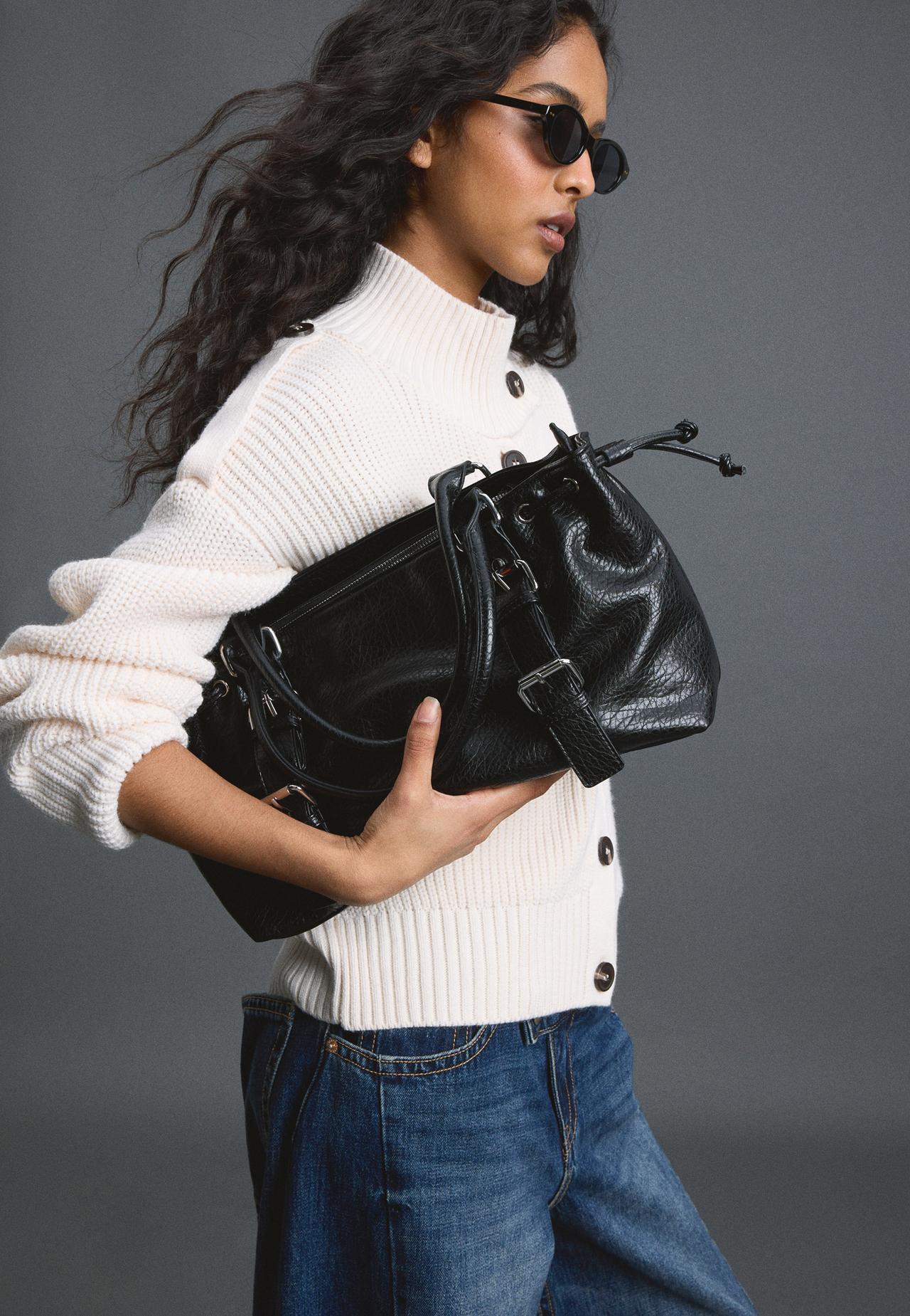 City crossbody bag — Black