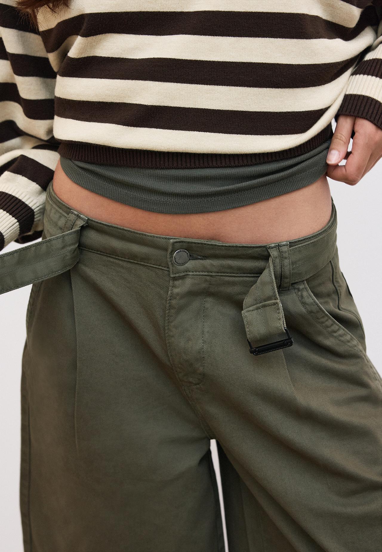 Baggy Bermuda shorts with belt — Khaki